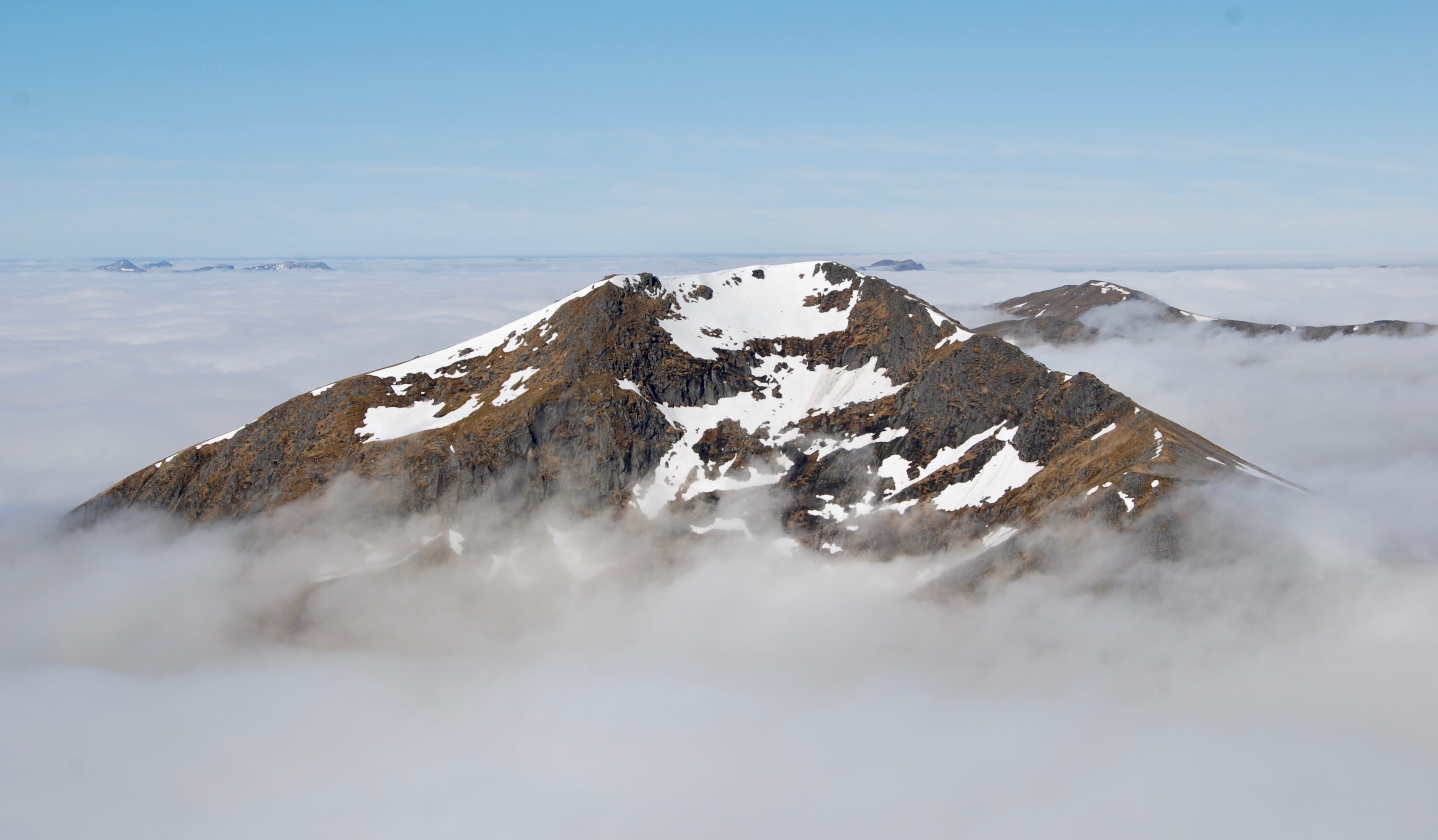 ISLAND: Sgurr nan Clach Geala
